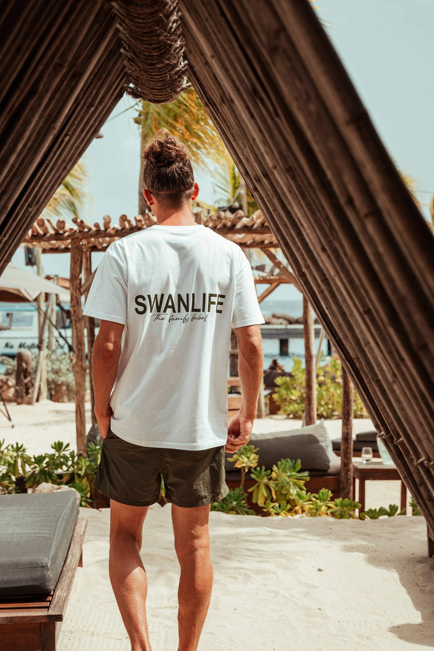Swanlife Oversized Tee 'The Family Label' - White/Olive - Swanlife Fashion